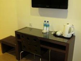 8 Days Boutique Hotel @ Mount Austin Jb Джохор-Бару Экстерьер фото